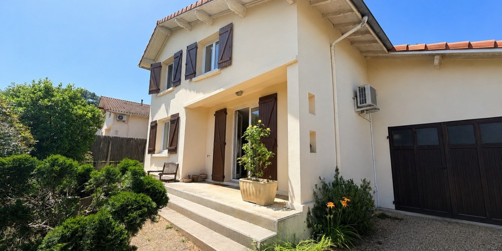 maison à ST PIERRE DU MONT (40280)